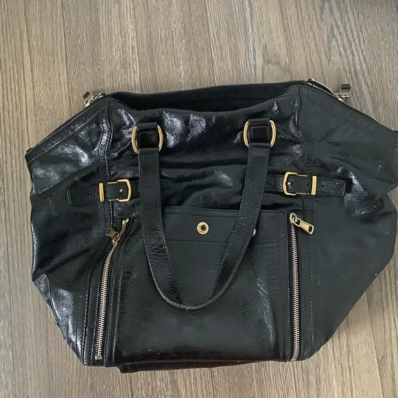 SAINT LAURENTPatent Flower Medium Downtown Tote Black